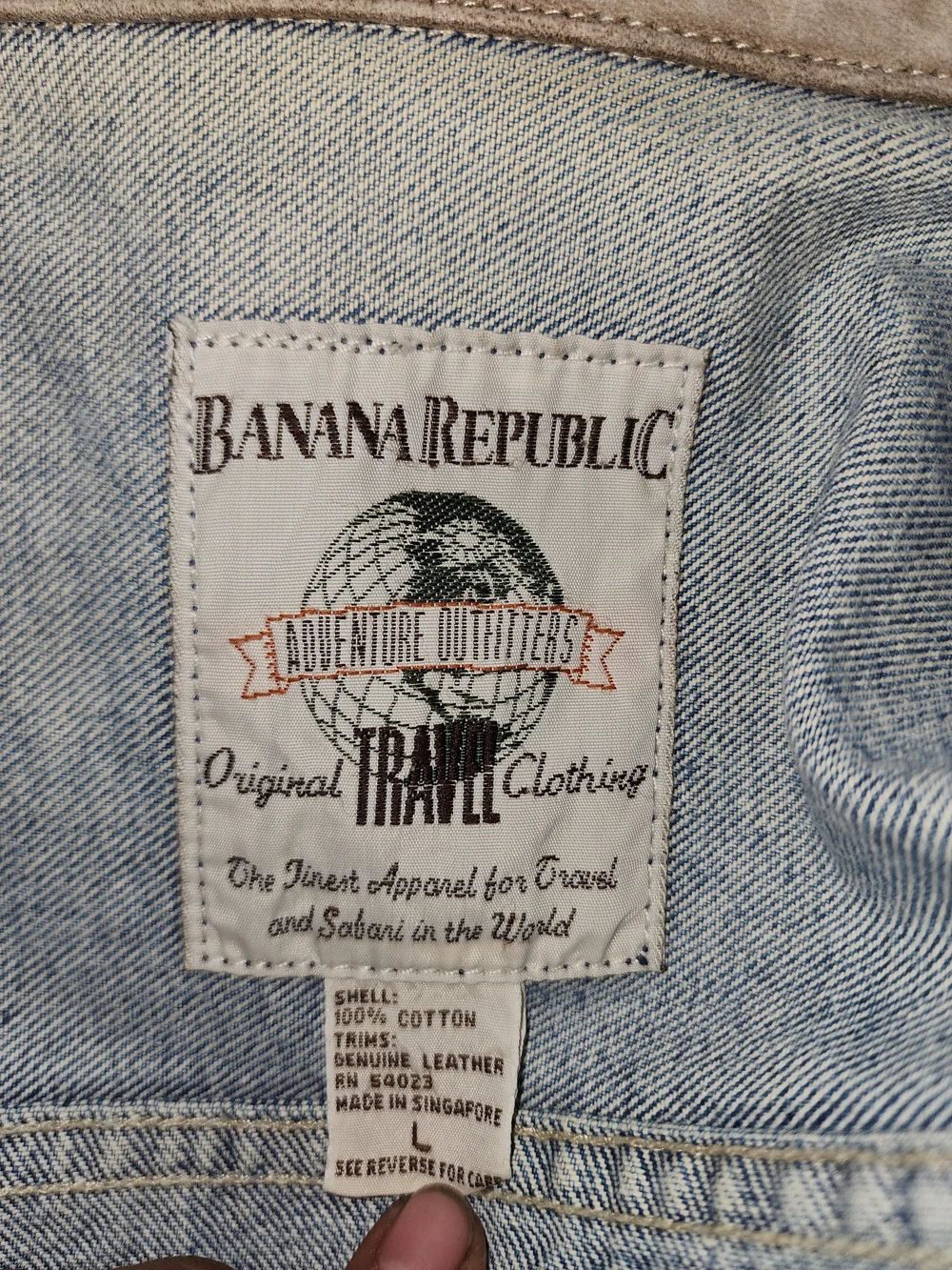VTG BANANA REPUBLIC Men's Acid- Wash Denim Trucker Jacket Size Large